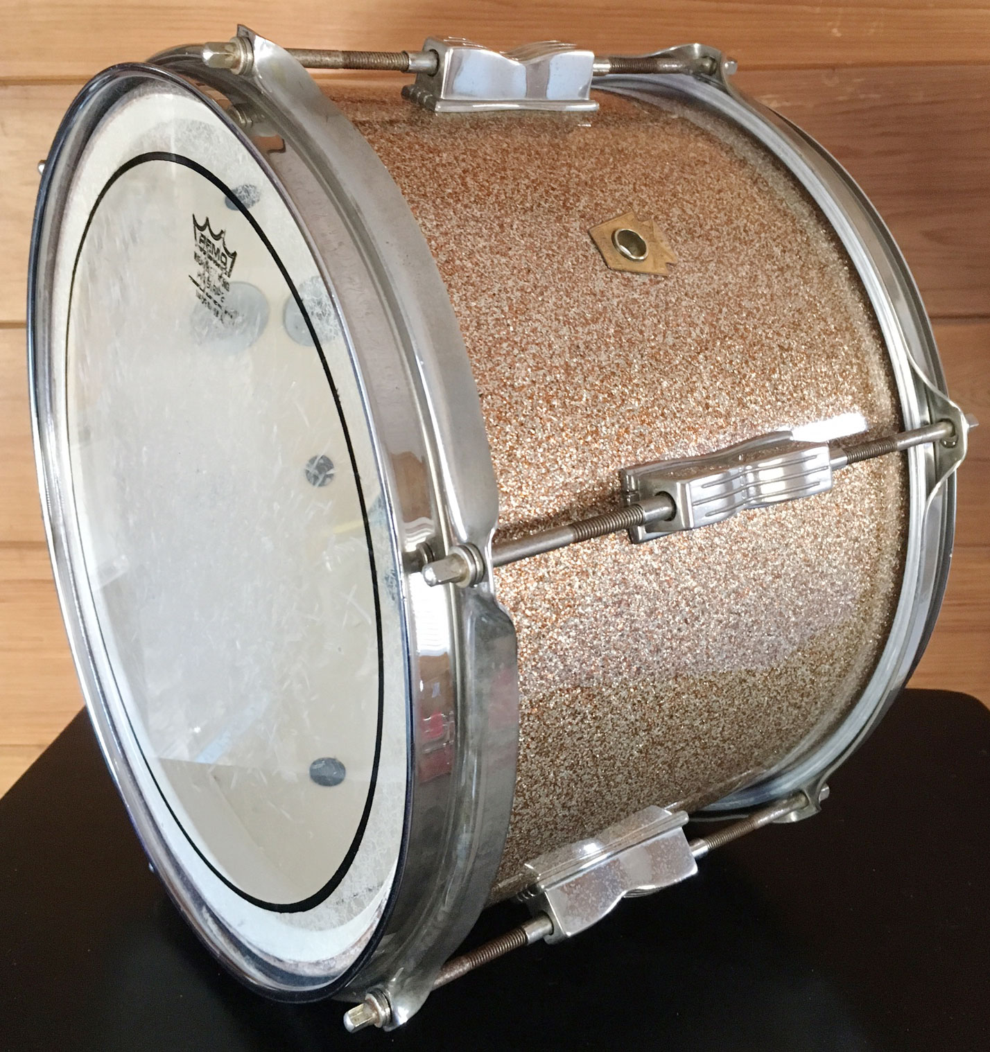 Vintage 1965 Ludwig 12″ Club Date Tom in Champagne Sparkle