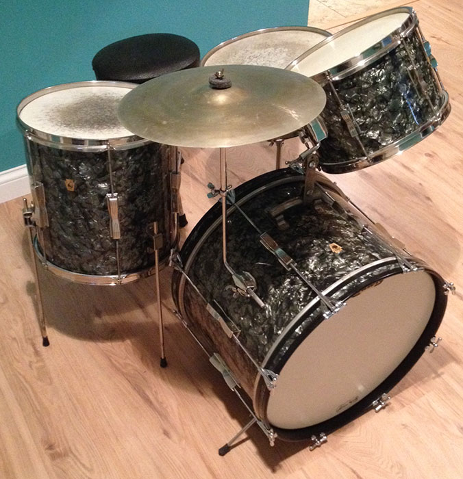 Vintage 1965 Ludwig Club Dates in BDP with Nickel Hardware