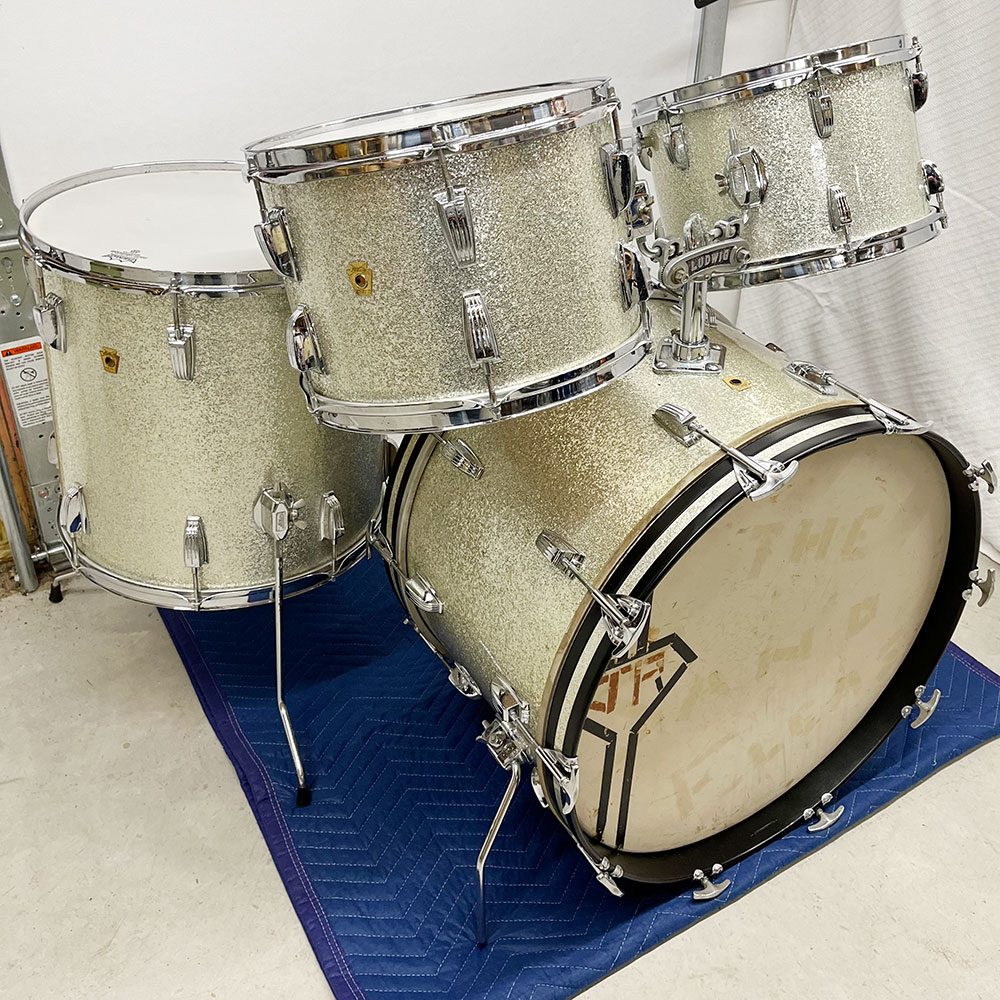 Vintage 1968 Ludwig Hollywood Outfit 12/13/16/22 Drum Set in Silver Sparkle